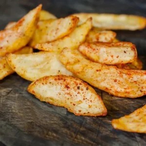 Картопляні дольки в паприці