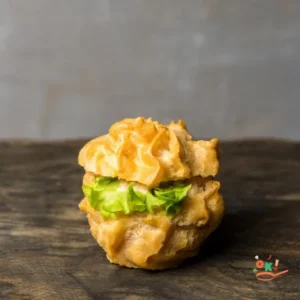 Міні Профітроль з курячим мусом і зеленню