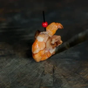 Тигрова креветка з ананасом в беконі гриль